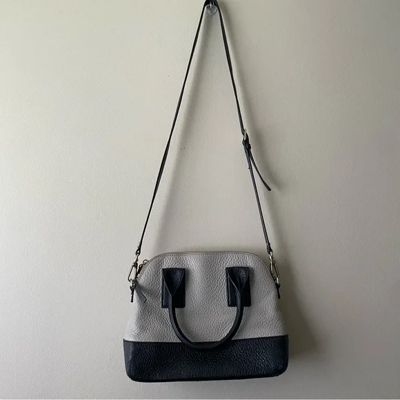 KATE SPADE Two-Tone Black and Grey Leather Medium Handbag with Removable Strap - Picture 4 of 15